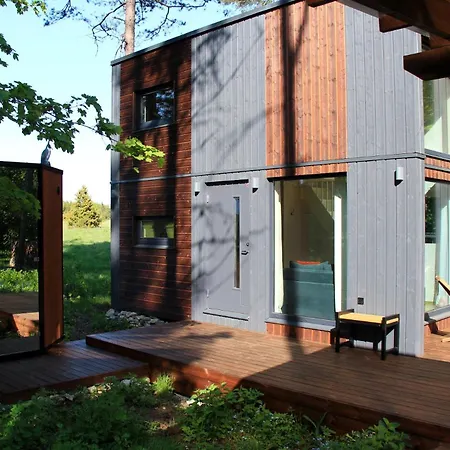 Shanti Forest House With Mirror Sauna Vakantiehuis