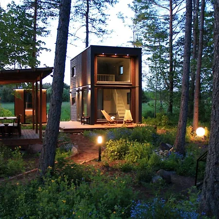 בית נופש Shanti Forest House With Mirror Sauna Laokuela