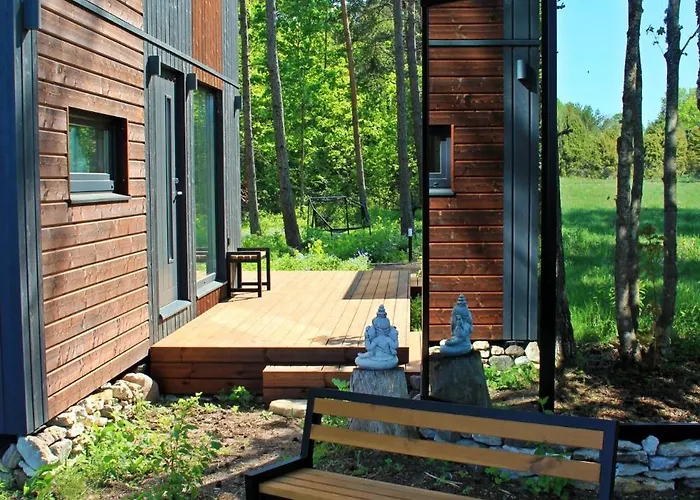 Shanti Forest House With Mirror Sauna Hébergement de vacances