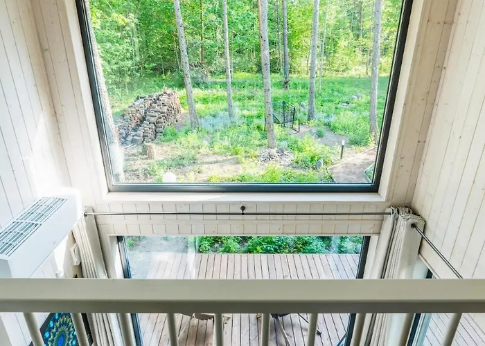 Shanti Forest House With Mirror Sauna Hébergement de vacances